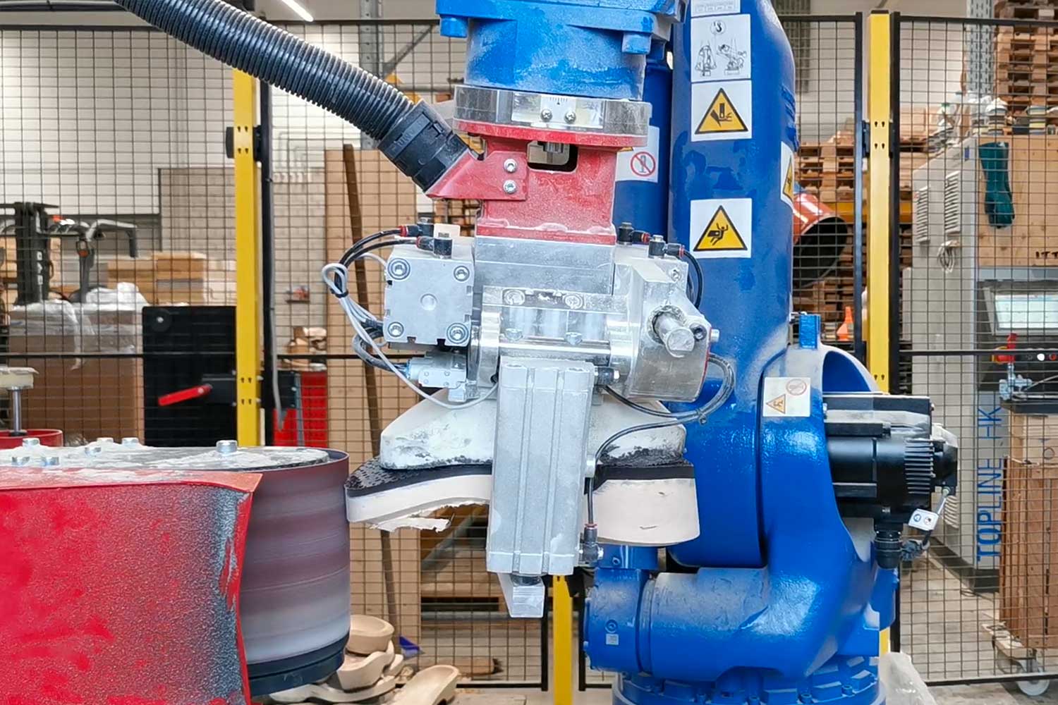 ZÜND Robotik Holzbearbeitung