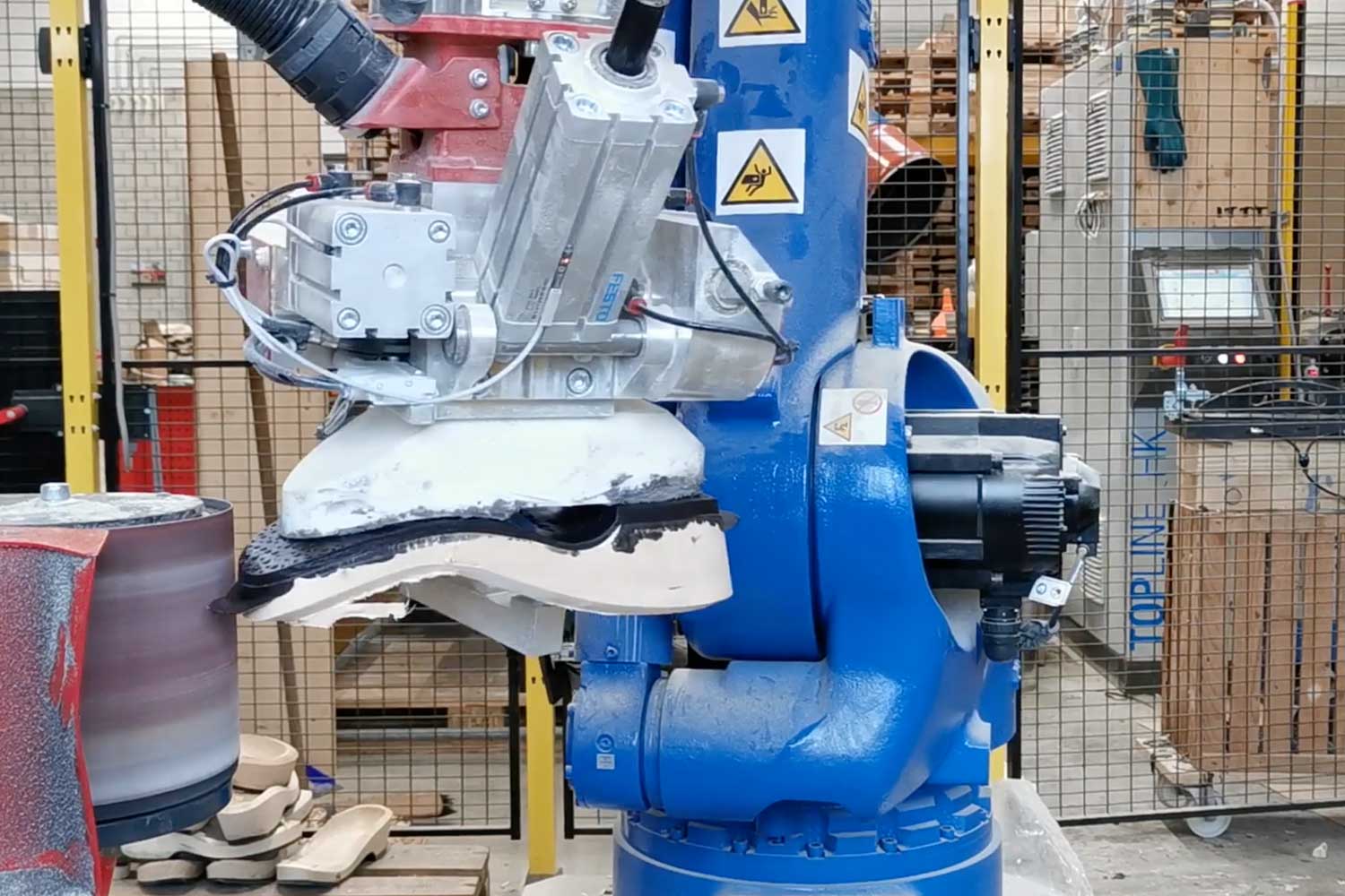 ZÜND Robotik Holzbearbeitung